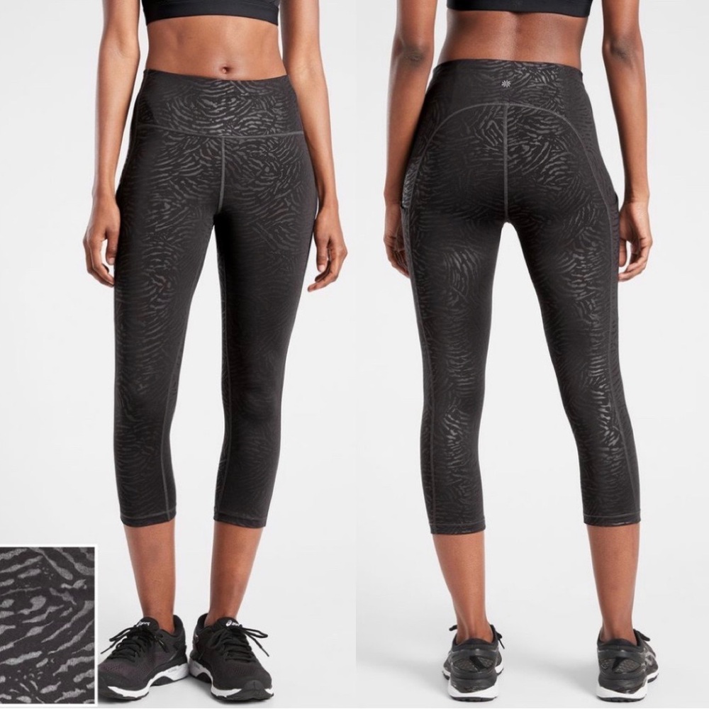 Athleta Ultimate Stash Pocket Embossed Capri